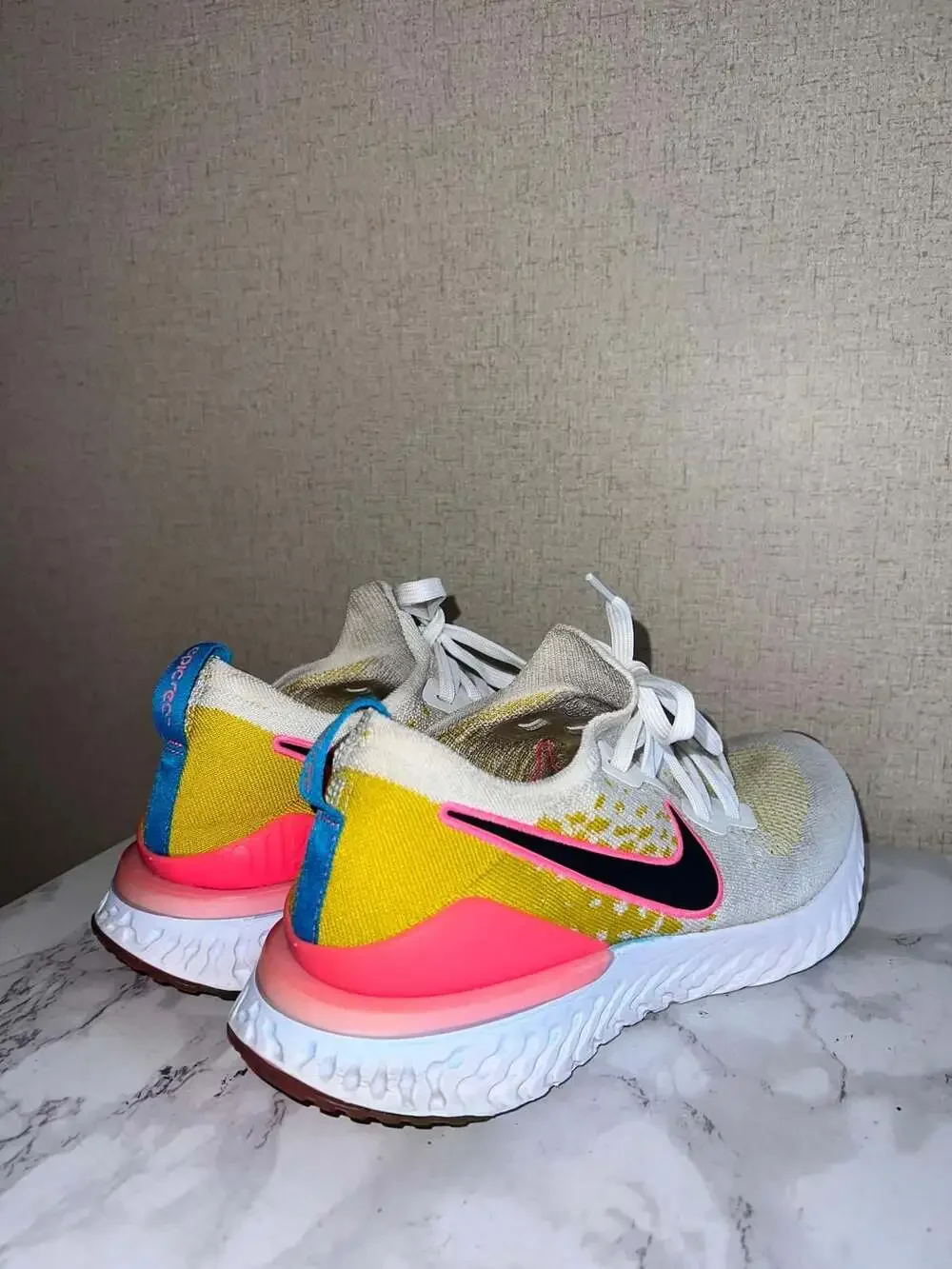 Nike Epic React Flyknit 2 White Pink Blast Citron Running Sneakers CI7583-100 Me